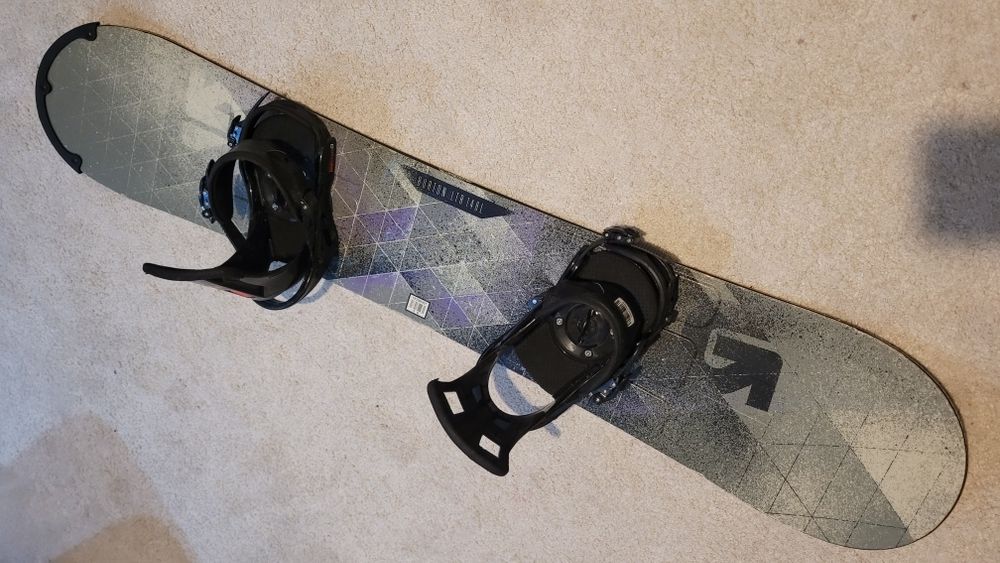 Placa snowboard Burton 148 cu legături Burton
