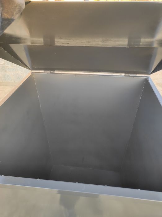 Мусир яшик катта ва кичик