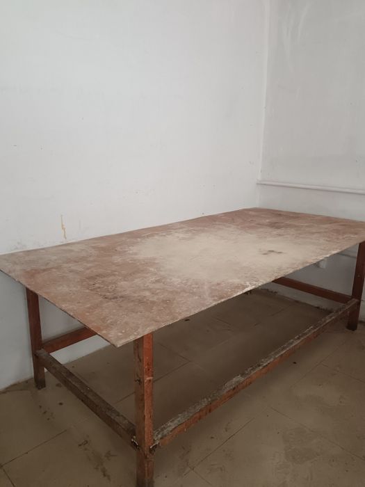 Продам миксер 30л,жарочные печи, тестом, столы.