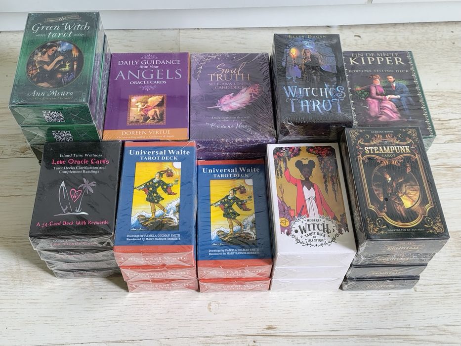 Cărți Tarot - sigilate (3+1 gratuit)