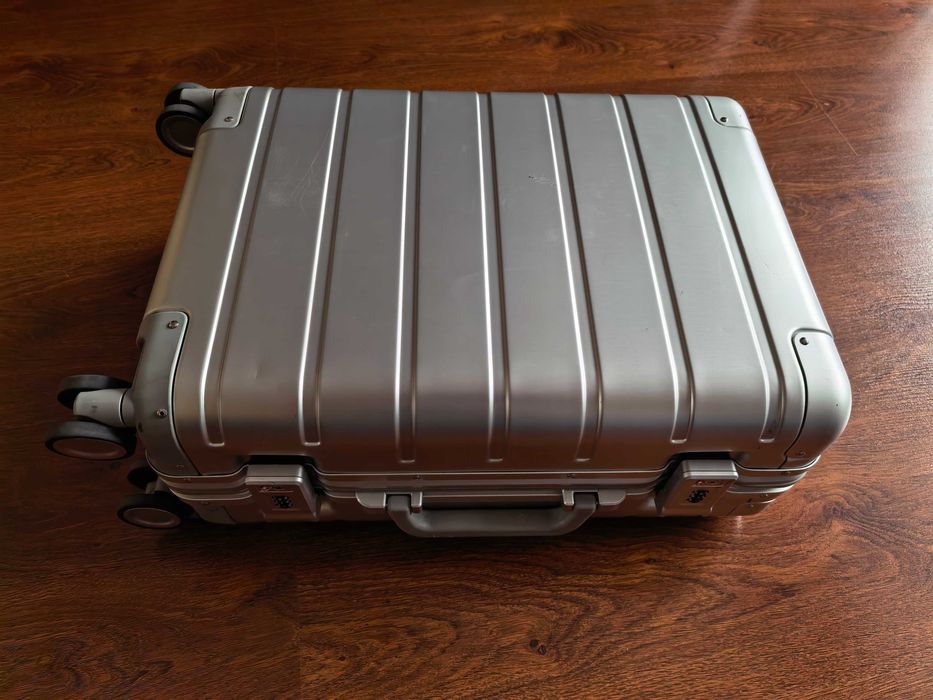 Продаю не большой чемодан