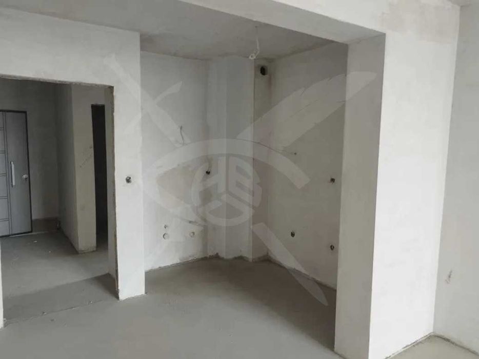 Продава се Тристаен апартамент в Пловдив, Гагарин - 126 кв.м за 945 €/кв.м - Снимка #3