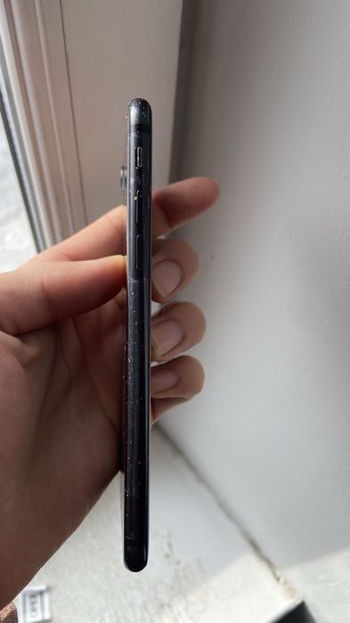 Продам iPhone 7 на 32 гб