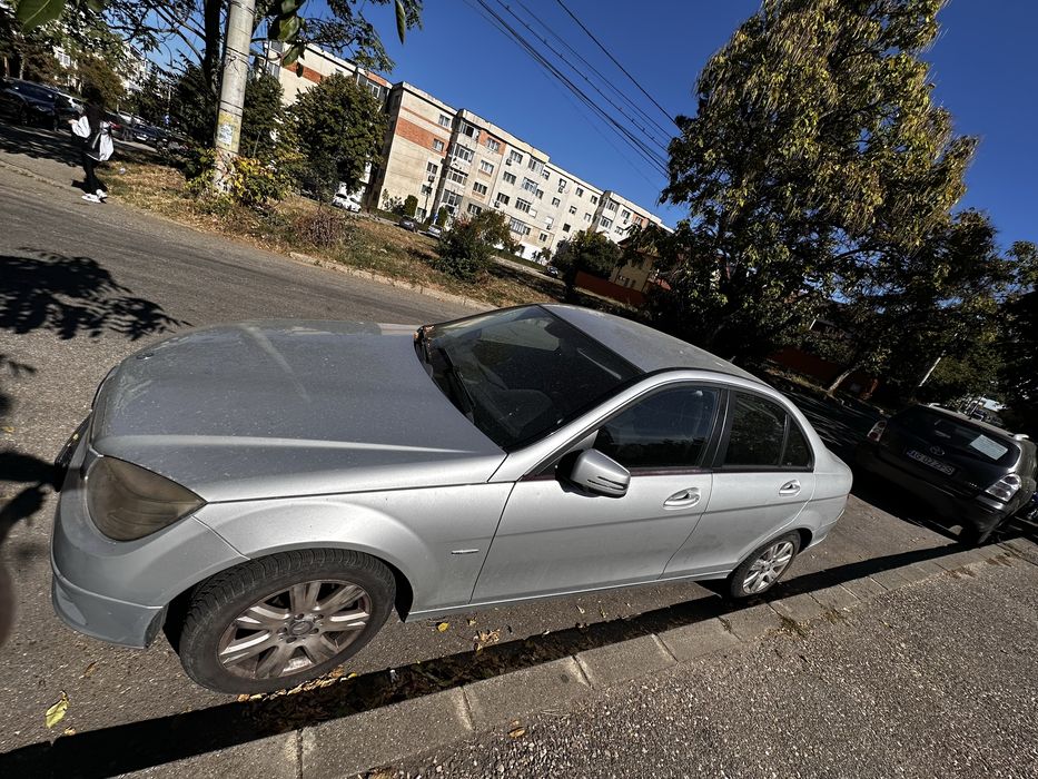 MERCEDES-BENZ C-Class 2010 — imagine 3