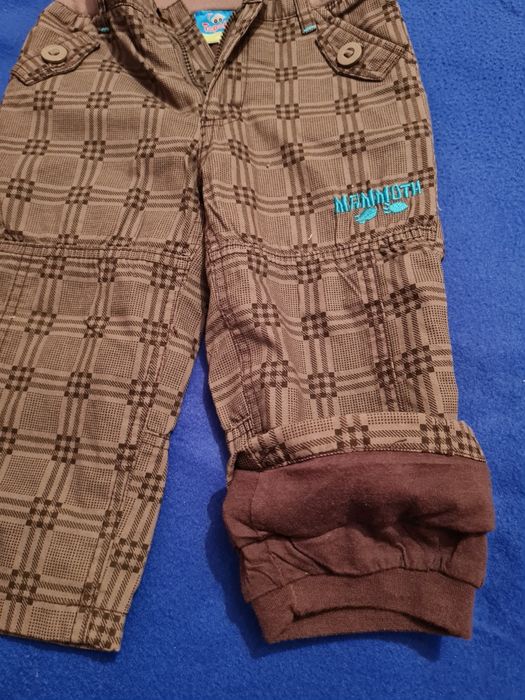 Продам штаны и бомбер для мальчика.