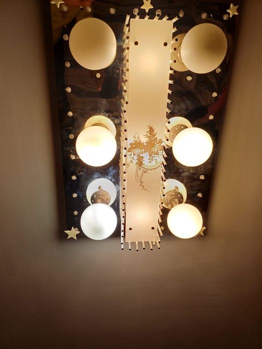 Lustră cu telecomanda