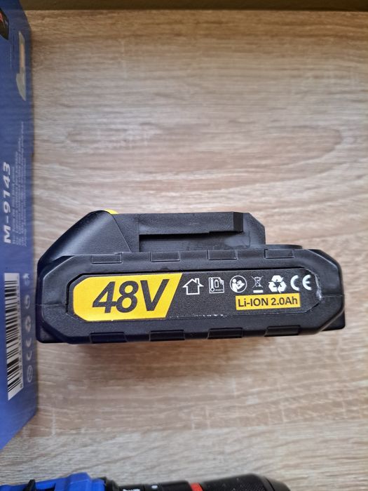 Urgent! Masina de insurubat si gaurit NOU-NEFOLOSIT!