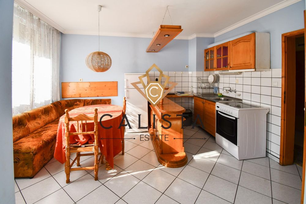 Дава се под наем Двустаен апартамент в София, Иван Вазов - 60 кв.м за 636.99 € - Снимка #1