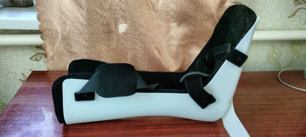 Продам ортез для голеностопа