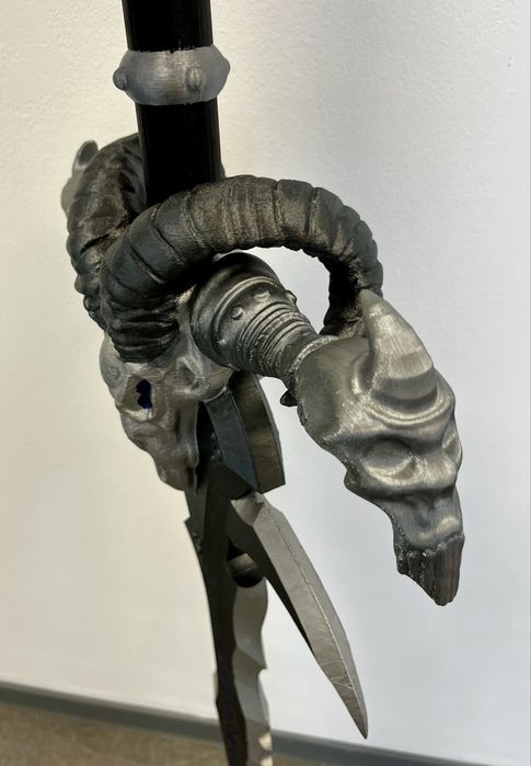 3D принтиран Frostmourne в реален размер