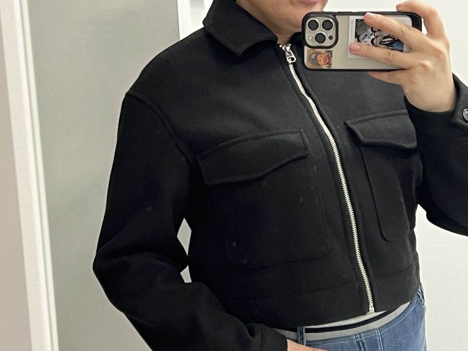 Продам пальто короткую