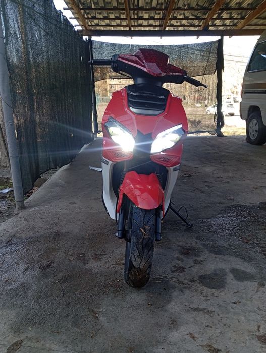 Скутер Италия 150куб обмен
