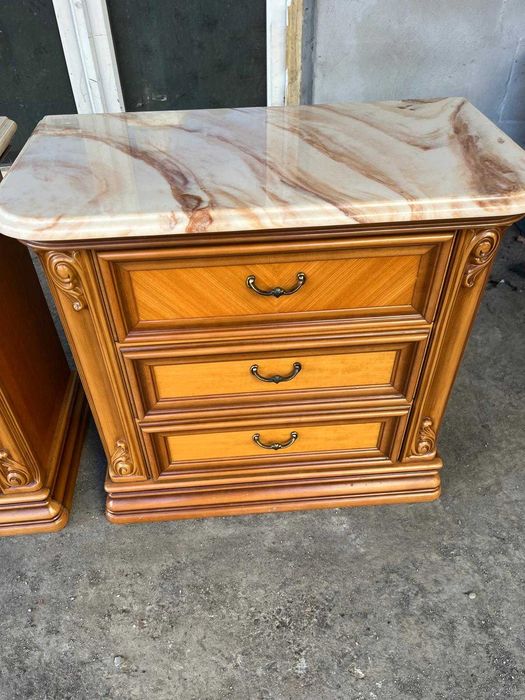 Noptiere Baroc,cu placa de marmura!