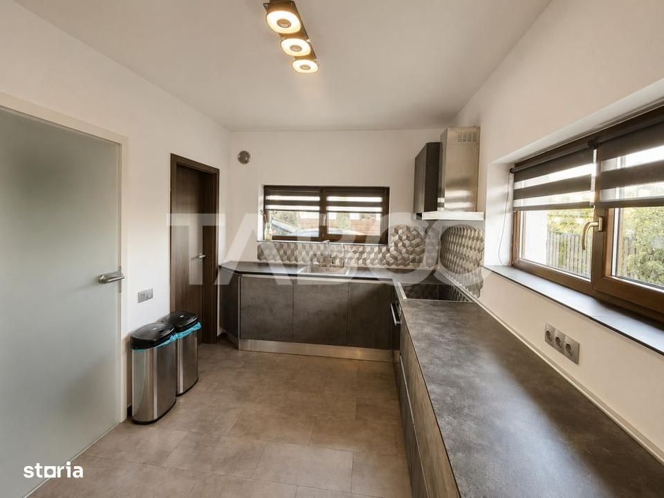 Casa de inchiriat cu 4 camere si curte in Selimbar / acces auto