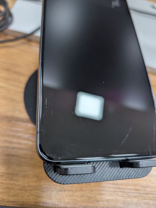 Google Pixel 8 Pro, 128 GB, цвет черный, есть царапины