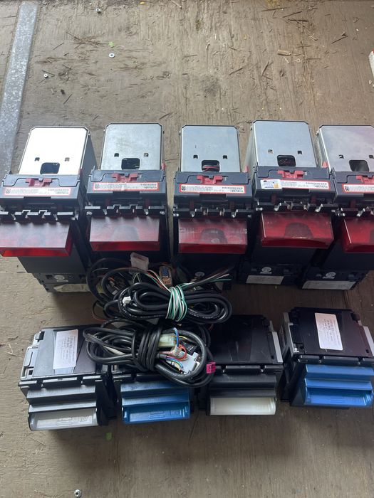 Купюроприемники разные