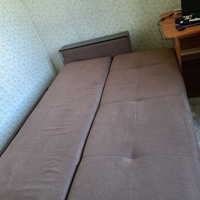 Продам диван угловой