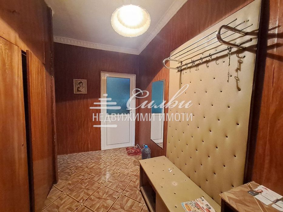 Продава се Двустаен апартамент в Шумен, Боян Българанов 1 - 64 кв.м за 1028 €/кв.м - Снимка #7