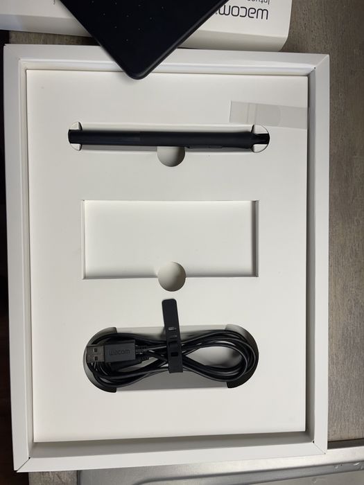 Графичен таблет Wacom- Intuos M