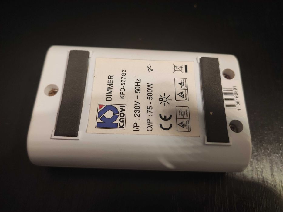 Variator(dimmer) tensiune  pentru control lumina