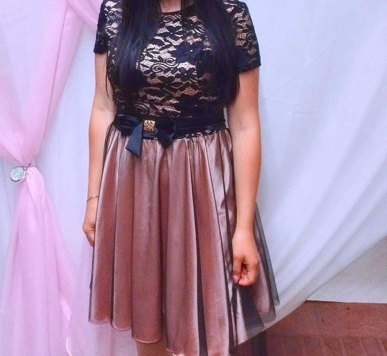 Официална  рокля