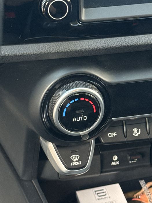 Kia  Rio-4 2019