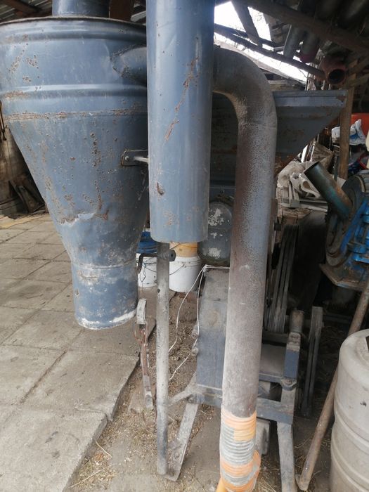Moara la tractor cu ciocanele