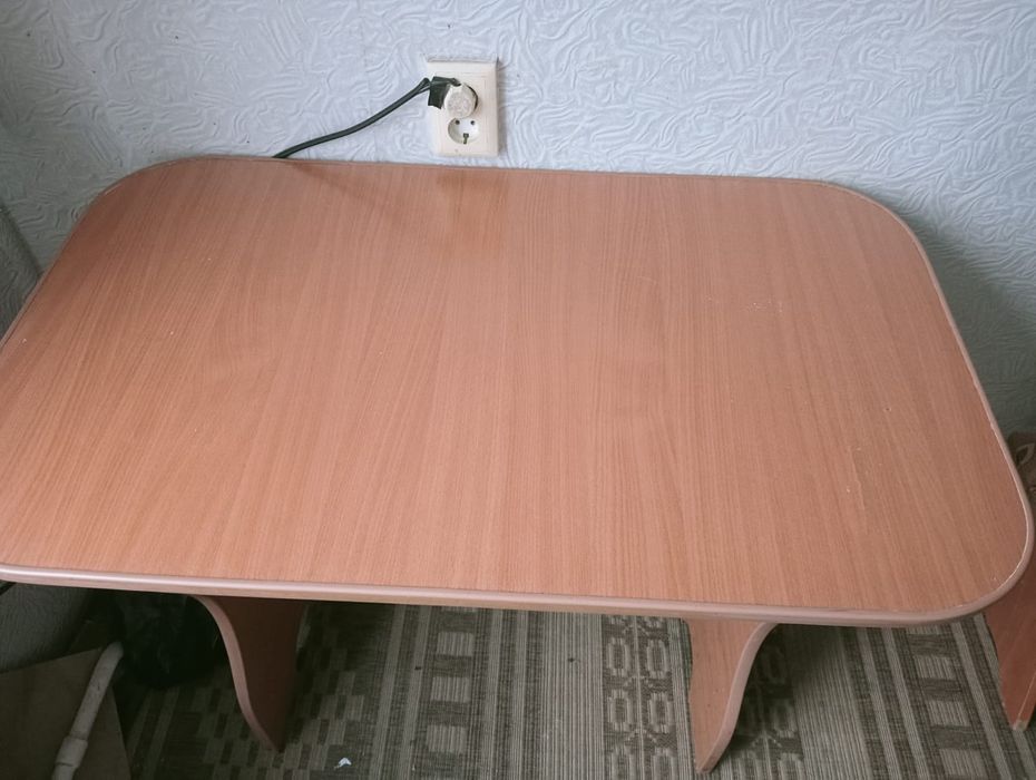 Продам диван с креслом