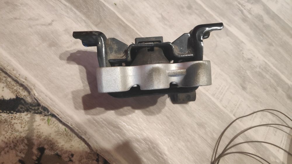 Подушка мотора Кобальт