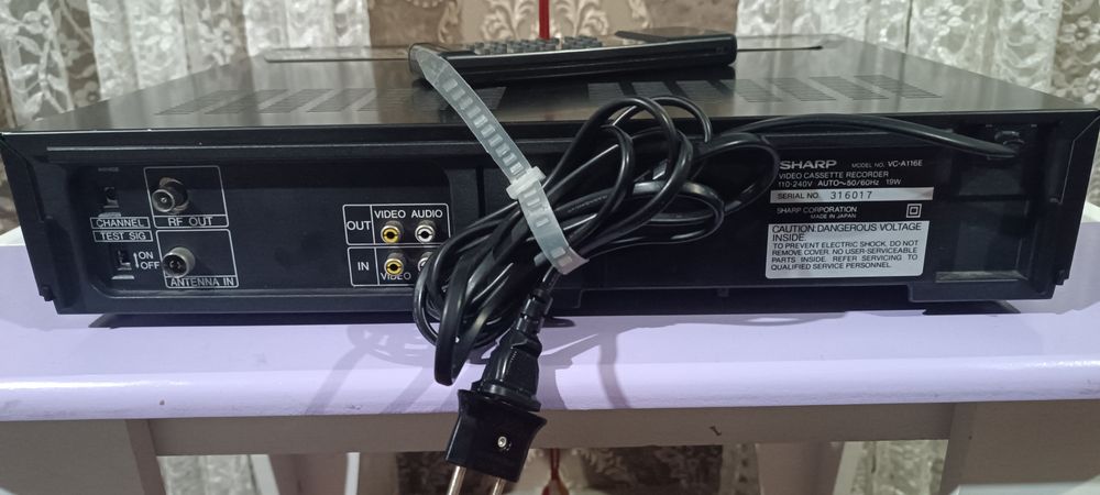 Видеомагнитофон sharp