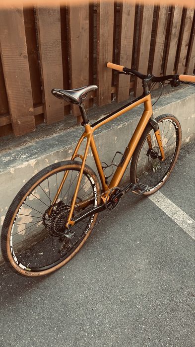 Bicicleta gravel / trekking carbon XL