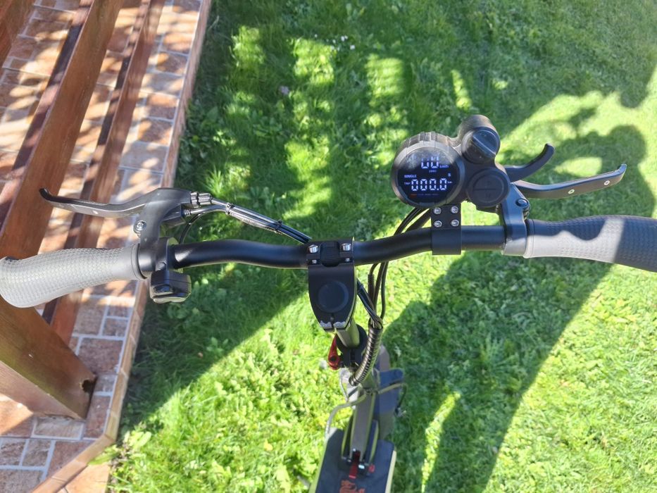 Trotineta electrică Kukirin M4 Max