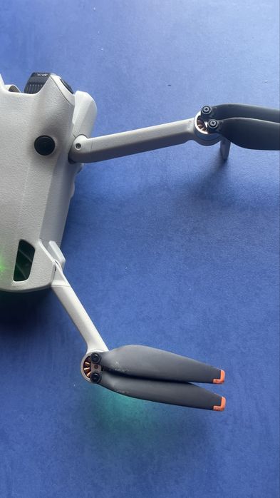 Дрон dji mini 4 pro