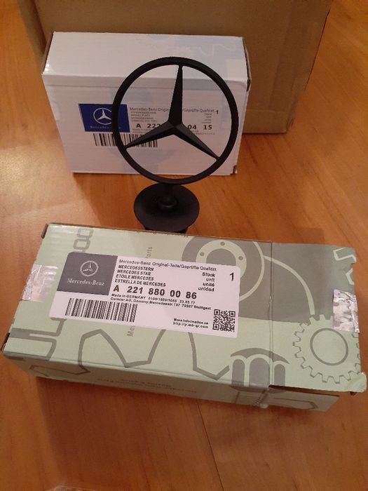 Значок эмблема на капот  мерседес