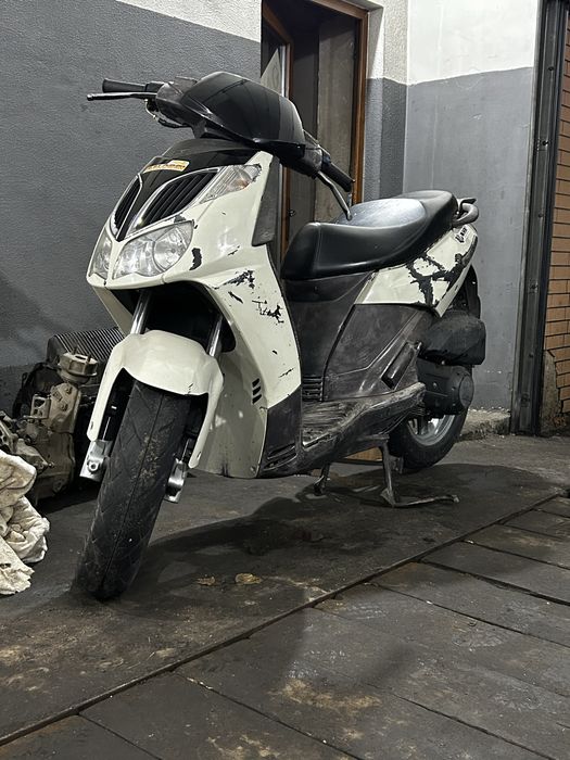 Мопед 200 кубов.