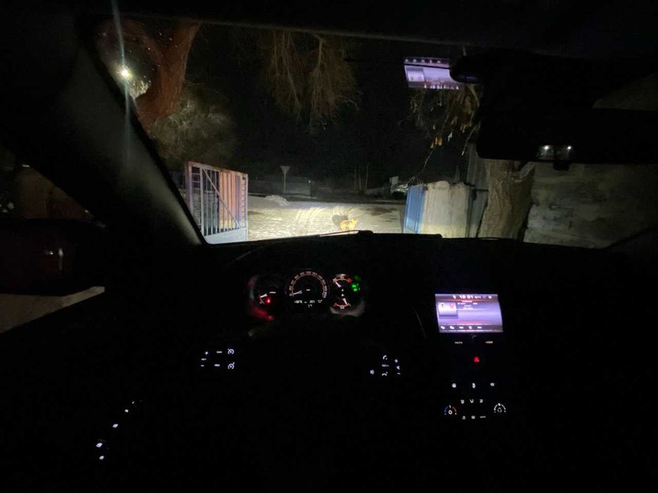 Фары для Lada Vesta