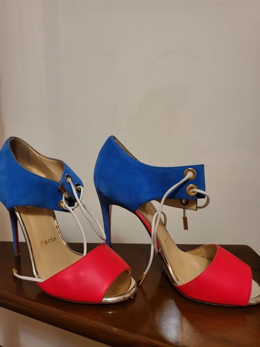 Босоножки.      .