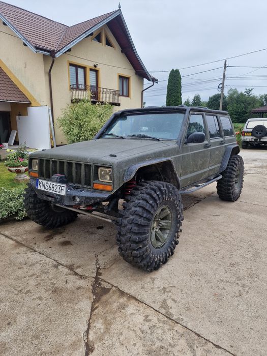 De vânzare jeep xj
