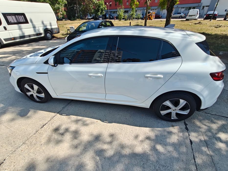 Vând Megane IV 1.3 benzina