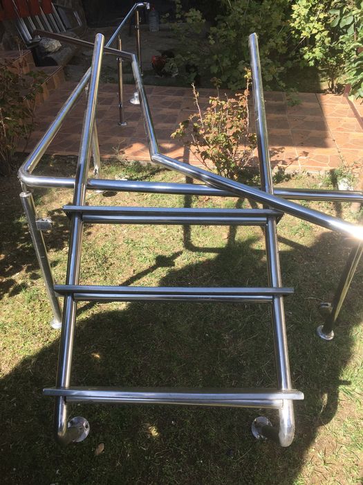 Balustrada inox cu geamuri securizate fumurii