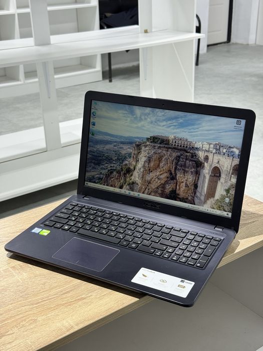 Ноутбук Asus Vivibook X543U