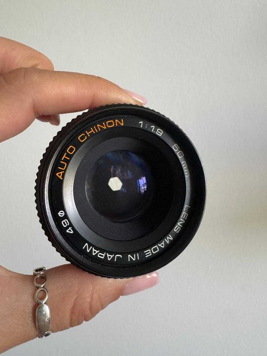 Chinon Auto MC 50mm f/1.9 — montură Pentax K, focalizare manuală