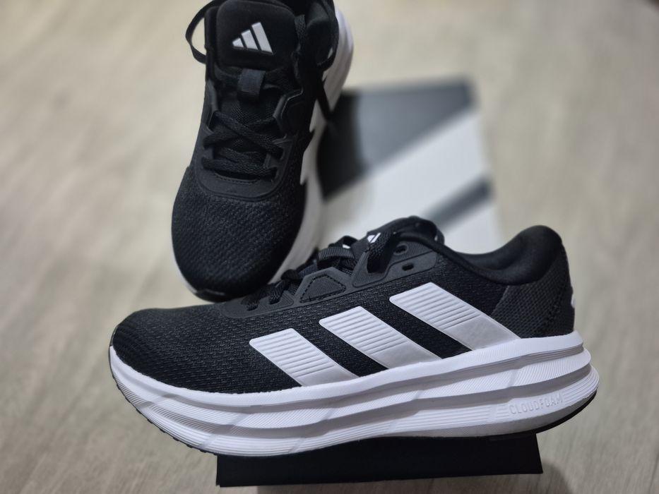 Оригинал Adidas кроссовки 38 размер