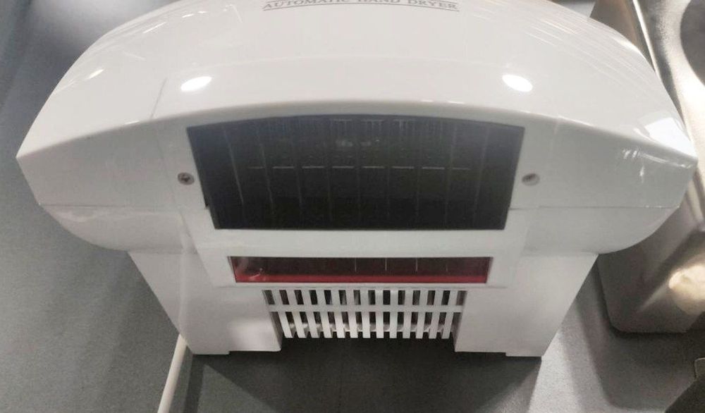 Настенная сушилка для рук (Fen) новый 

Используется в туалетных комна