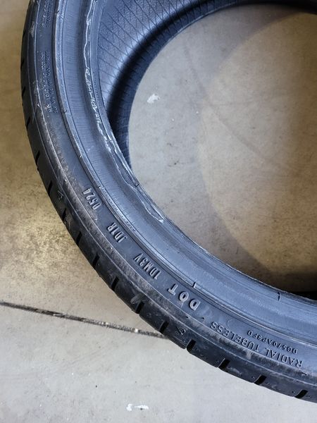 225/35/18 DUNLOP 1бр