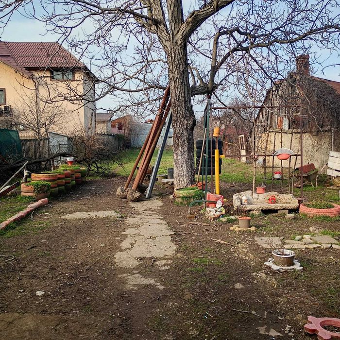 Ocazie!! De vânzare Teren 1170mp + Casă  + Spațiu comercial – Malu Rosu