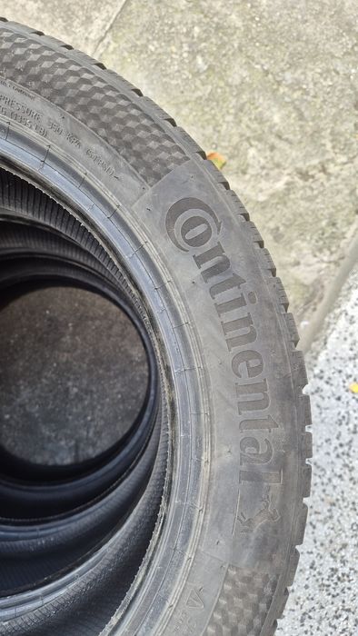 Зимни гуми Continental 205/55/17 DOT 3722