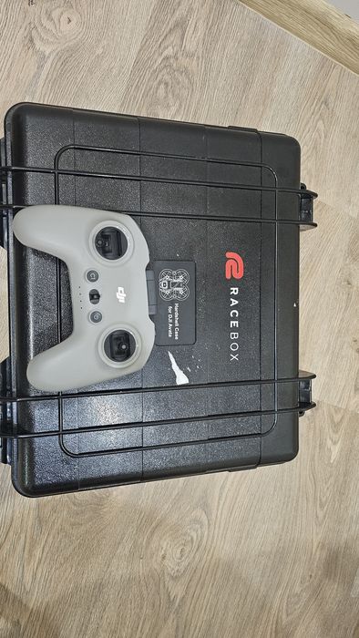 Продавам Dji Avata .