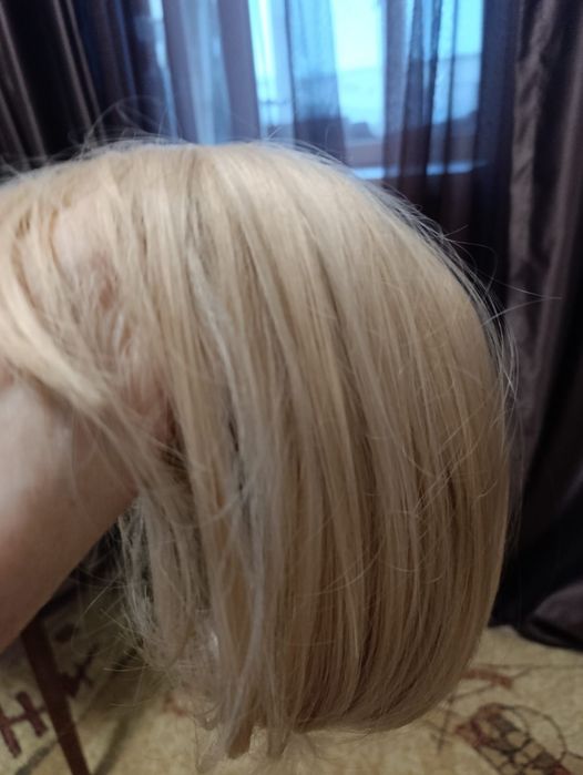 Парик блонд каре