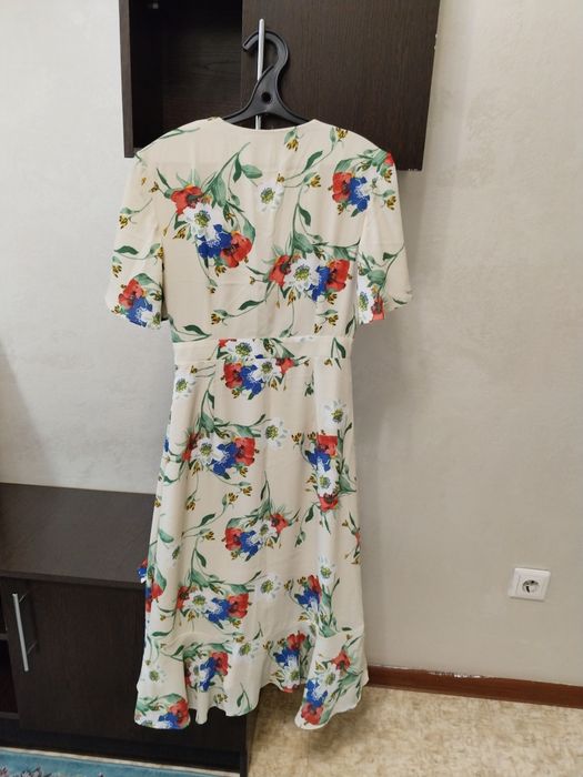 Продам платье 42р